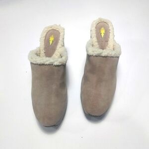 Volatile Beige Suede Leather Faux Fur Lined Slip-on Clogs Size 10